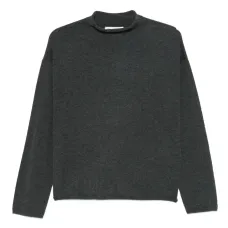 Свитер с воротником-стойкой