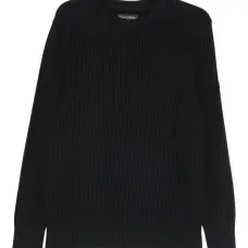 Свитер в рубчик