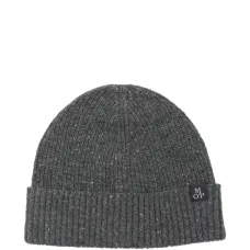 Вязаная шапка с логотипом