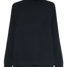 Свитер с воротником гольф