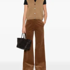 Жилет на пуговицах