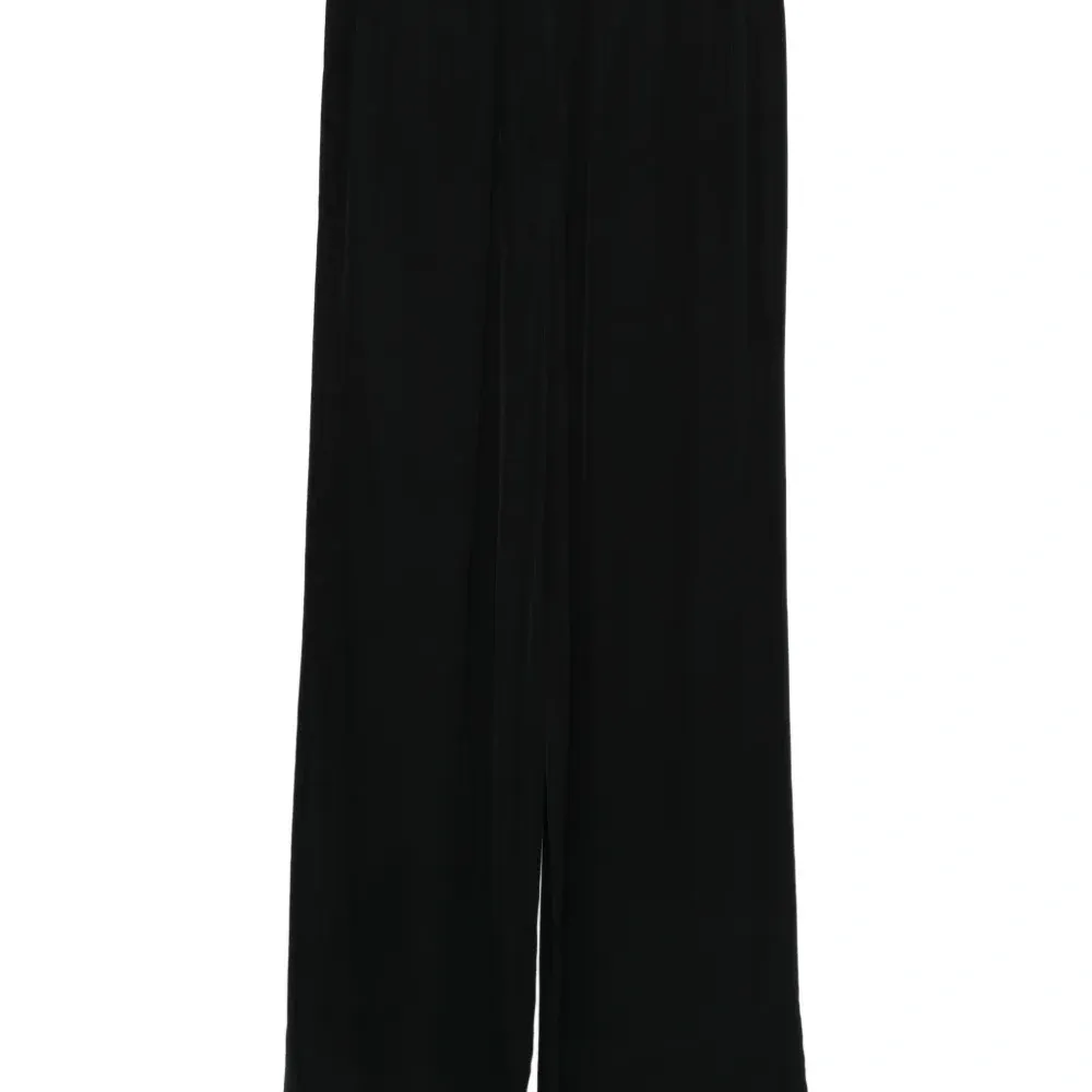 Брюки на пуговицах