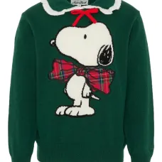 Свитер с нашивкой Snoopy из коллаборации с Peanuts
