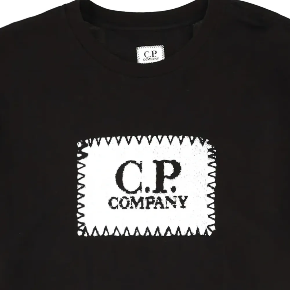 Футболка с логотипом