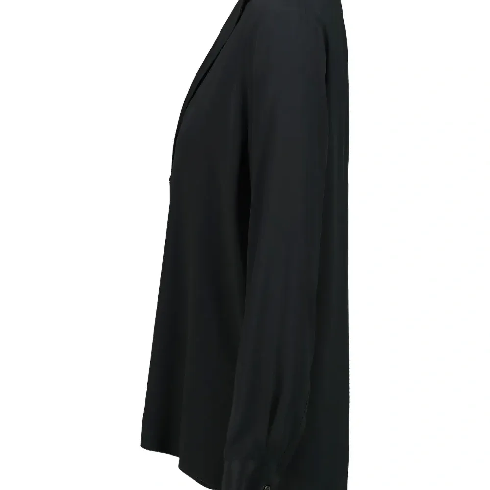 Блузка с V-образным вырезом