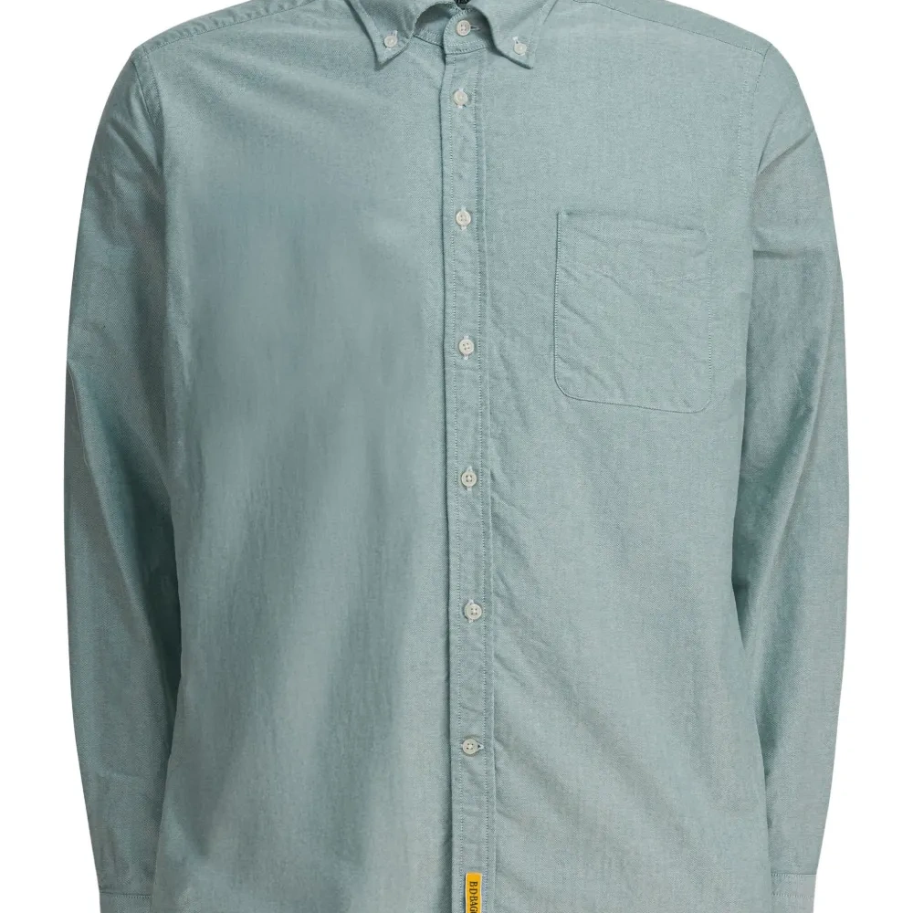 Рубашка с карманом на пуговице