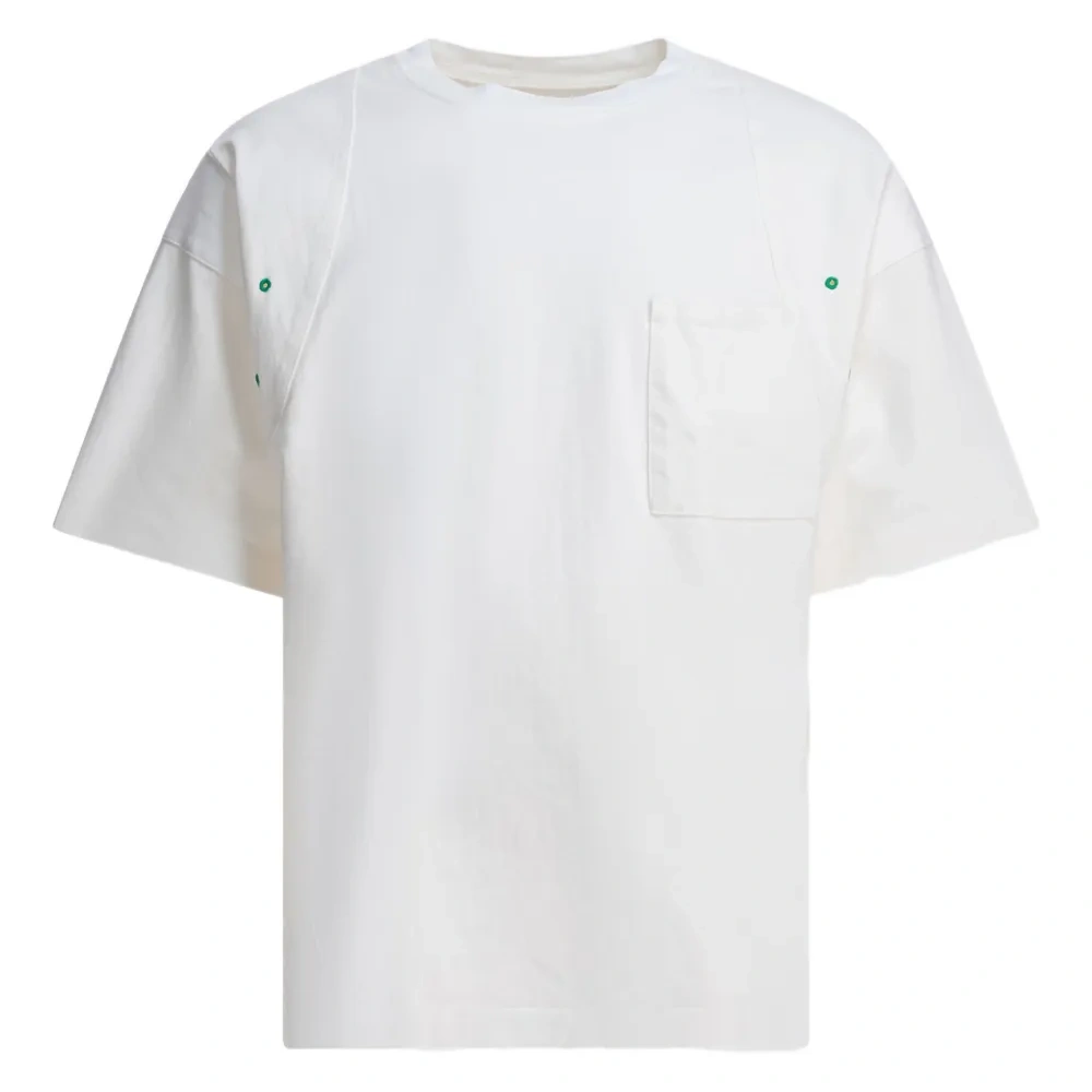 Футболка с карманом и вставками