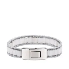 Браслет с заклепками