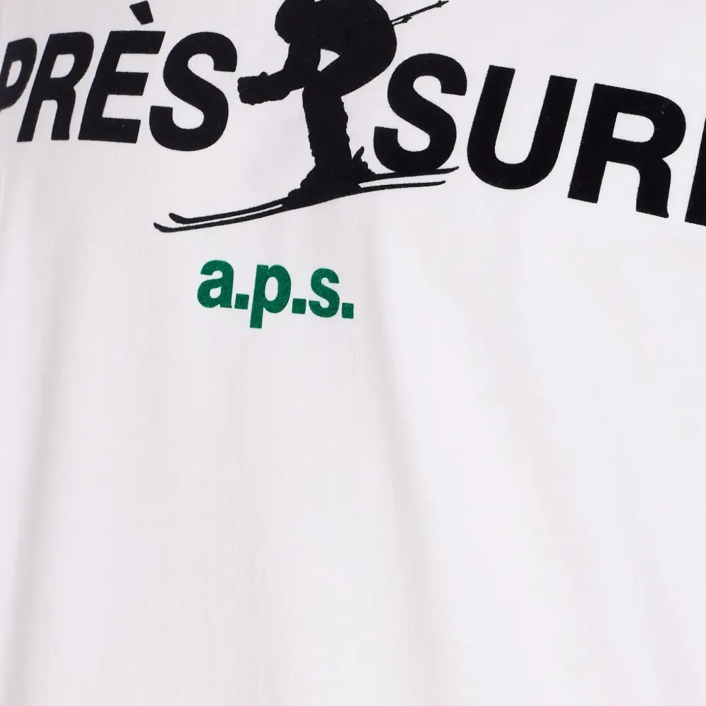 Футболка с логотипом