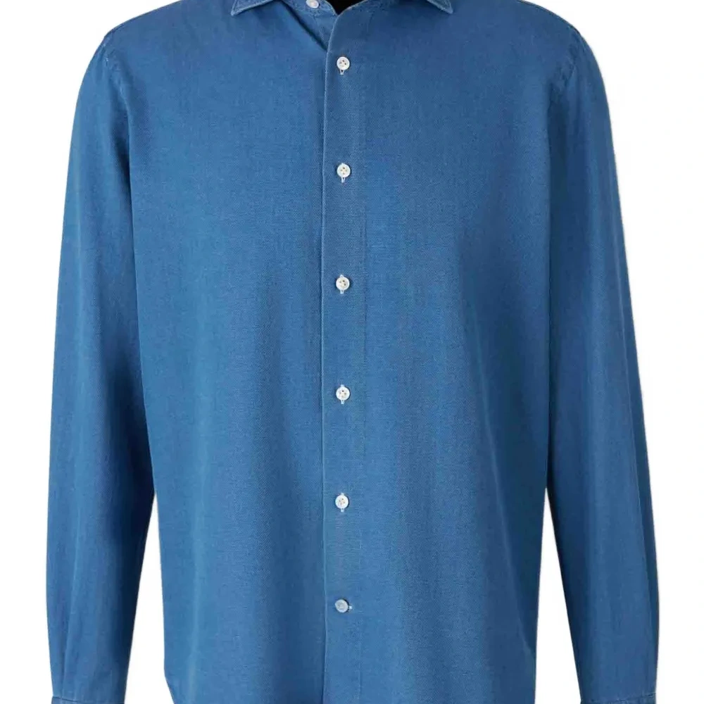 Рубашка на пуговицах