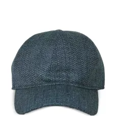 Фетровая шляпа с широкими полями