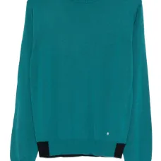 Свитер с круглым вырезом