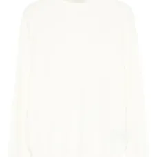 Свитер с высоким воротником