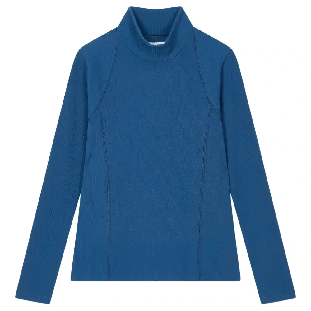 Топ с длинными рукавами