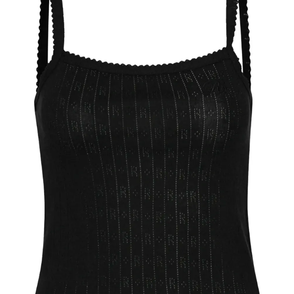 Топ с ажурной вязкой