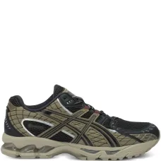 Кроссовки с сетчатыми вставками