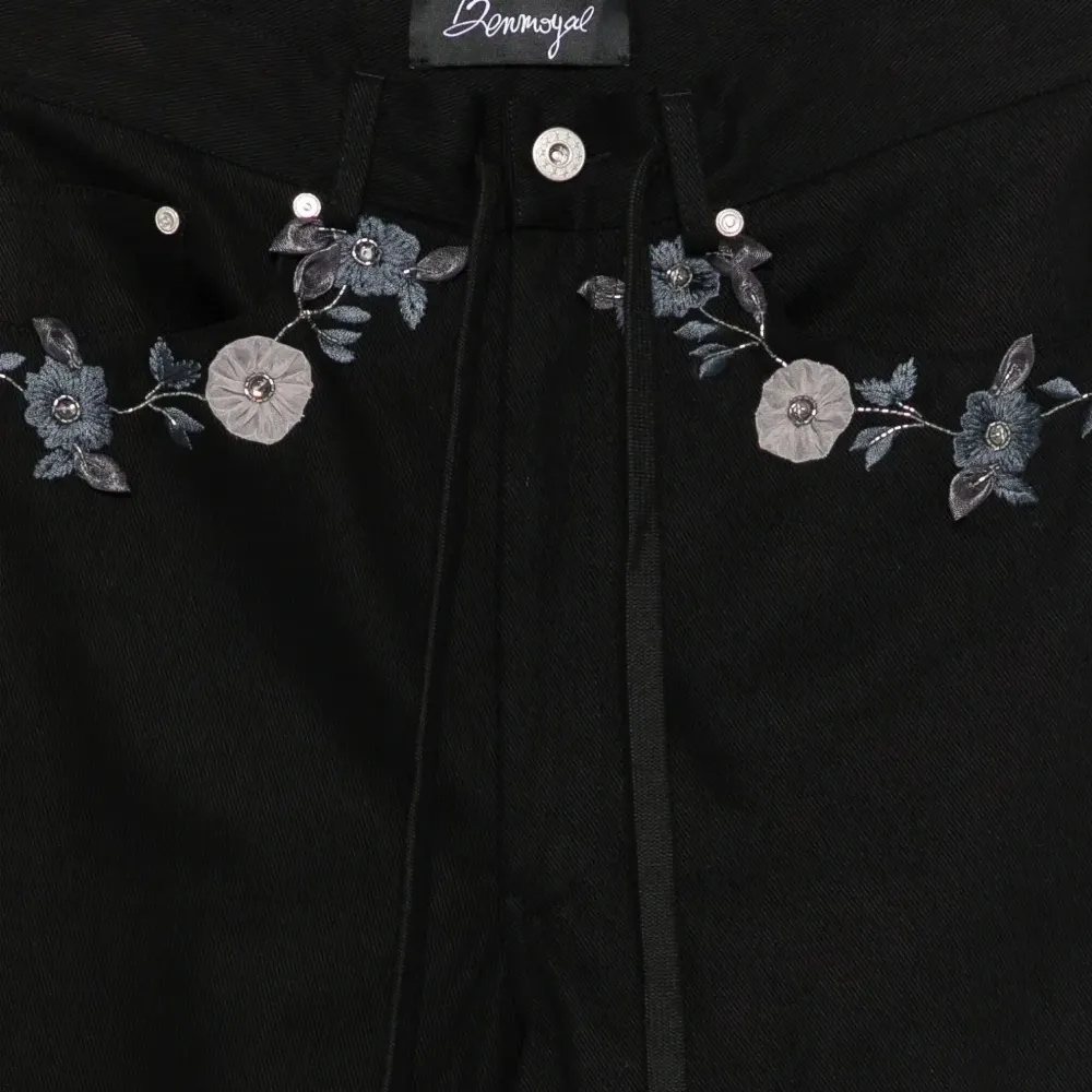 Брюки с цветочной вышивкой