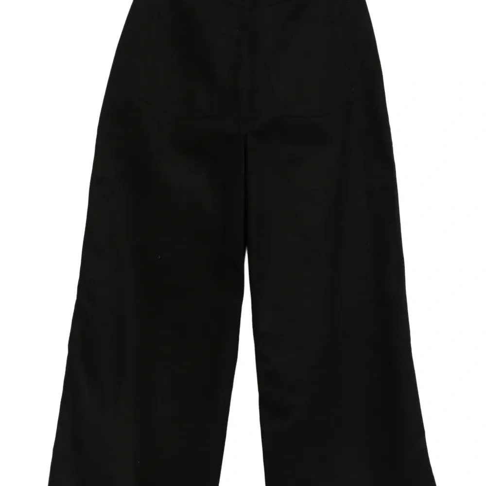 Брюки с цветочной вышивкой