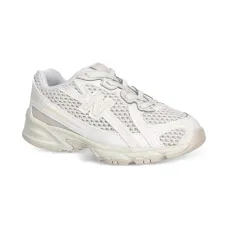 Кроссовки 740