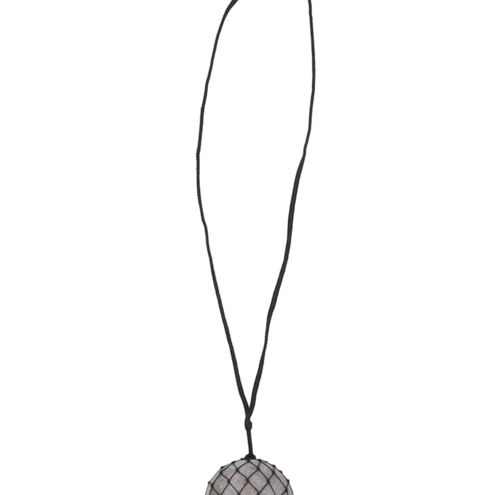 Колье со сферой и сеткой