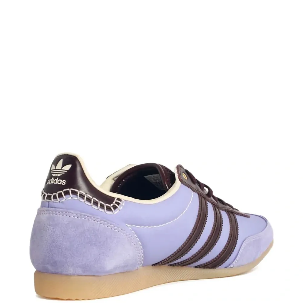 Кроссовки из коллаборации с Wales Bonner