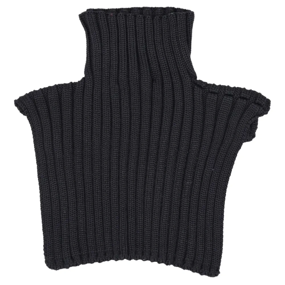 Шраг в рубчик с высоким воротником