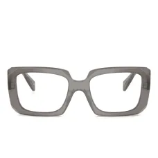 Очки в квадратной оправе