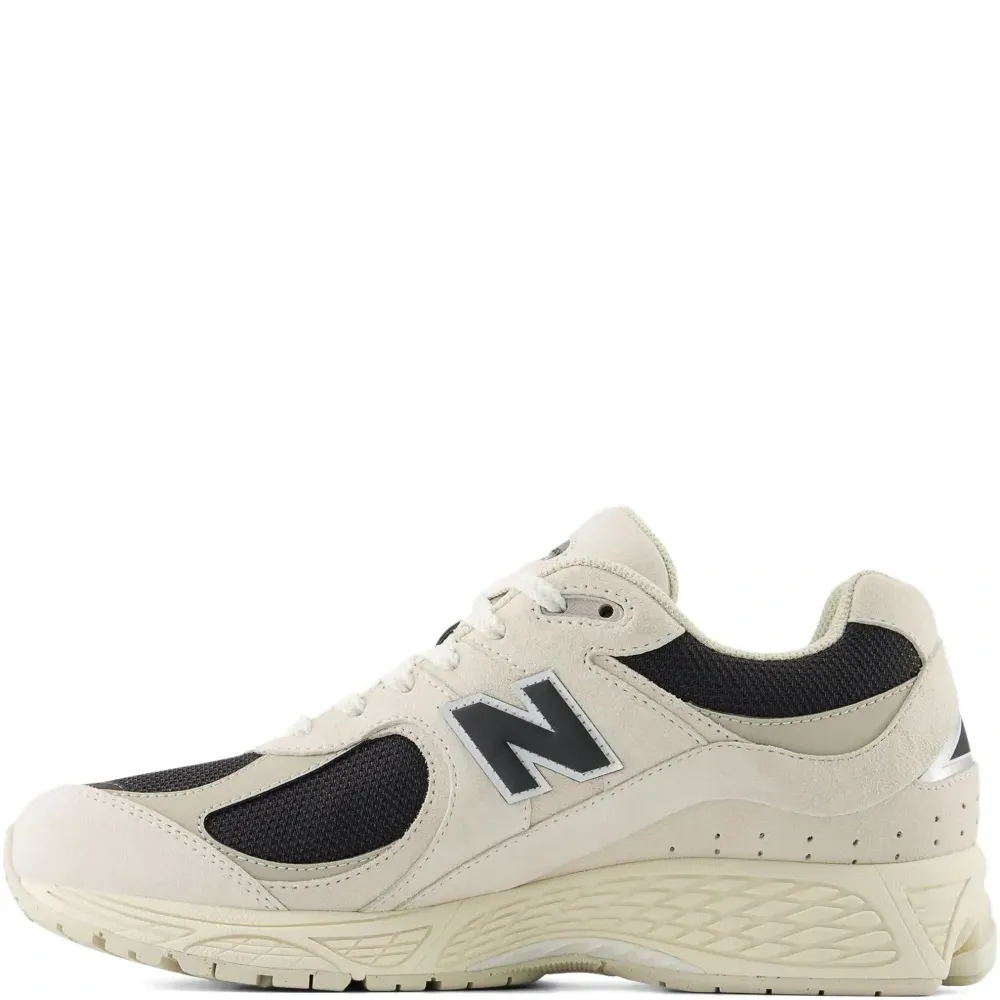 Кроссовки 2002R