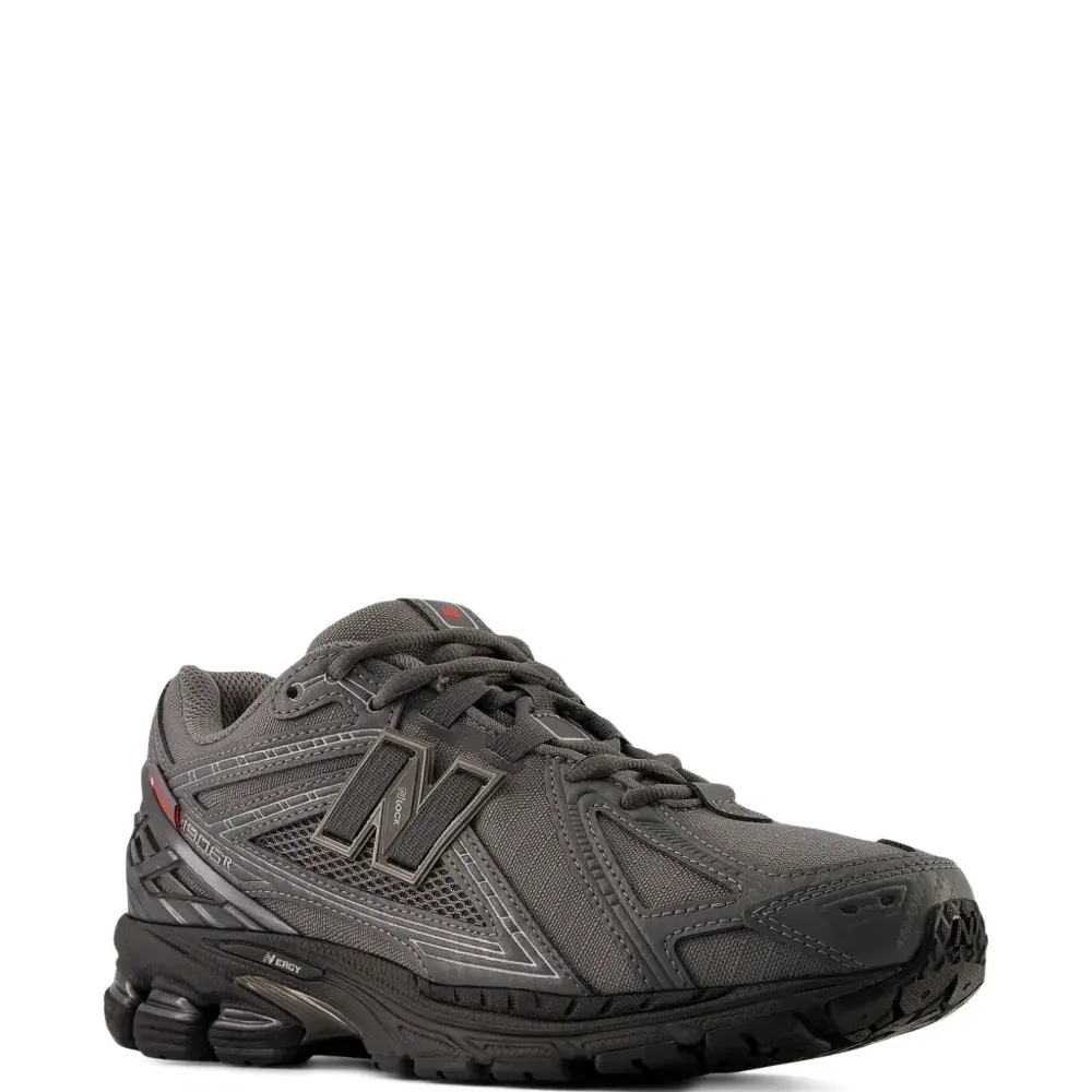 Кроссовки 1906R