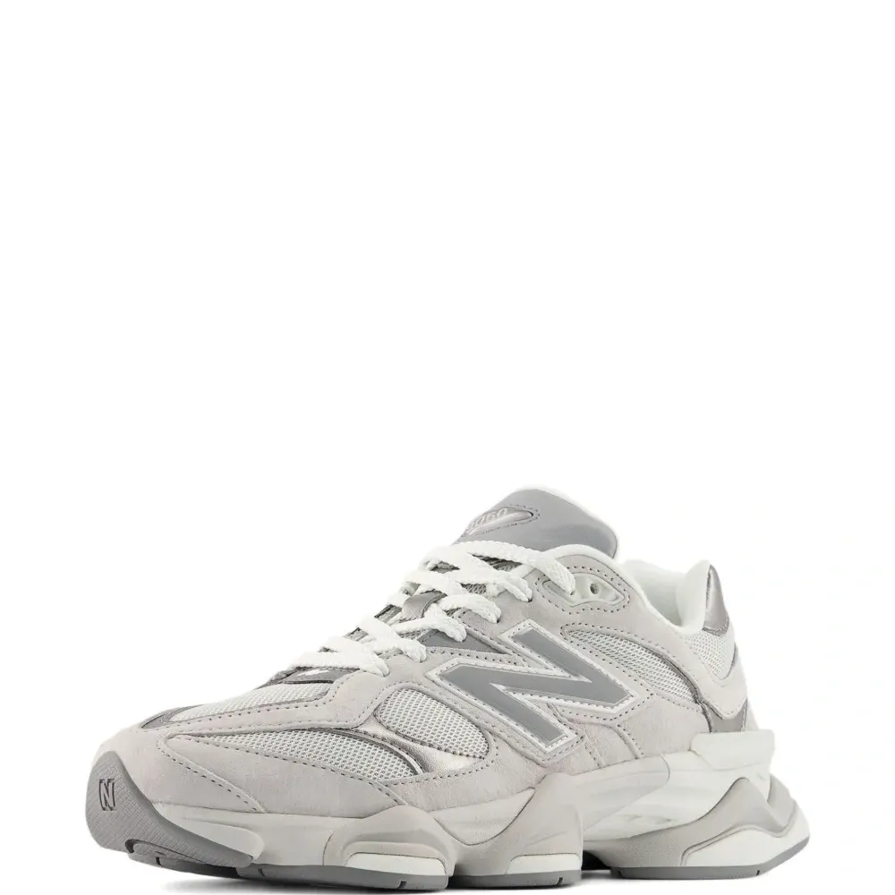 Кроссовки 9060