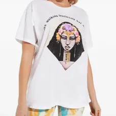 Футболка с круглым вырезом