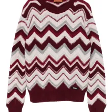 Свитер с узором зигзаг
