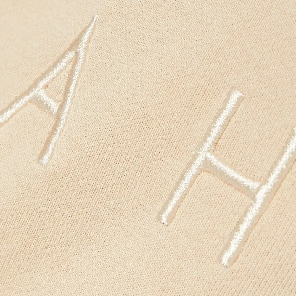 Футболка Signature 2021 с вышивкой