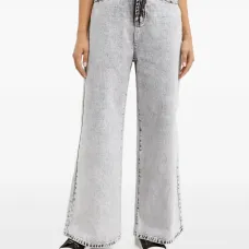 Джинсы с завышенной талией