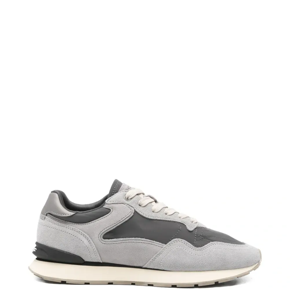 Кроссовки с вставками