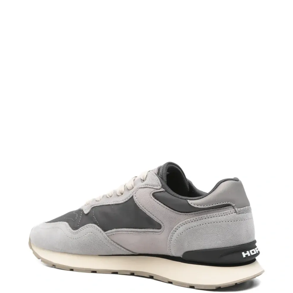 Кроссовки с вставками