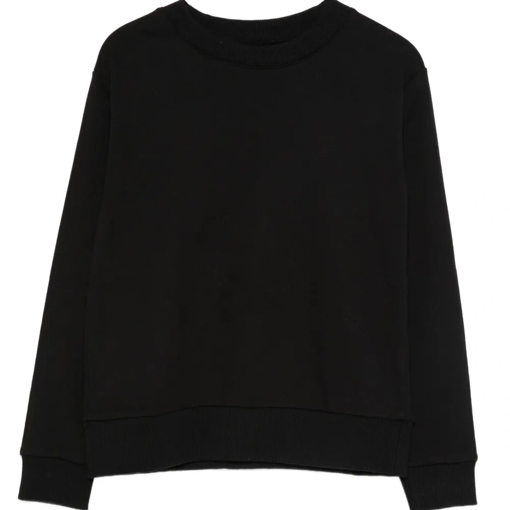 Толстовка с вышивкой