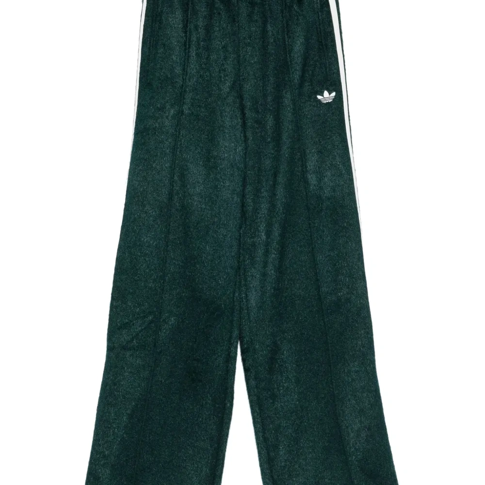 Спортивные брюки с логотипом и лампасами