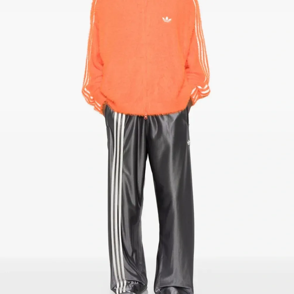 Толстовка на молнии с полосками