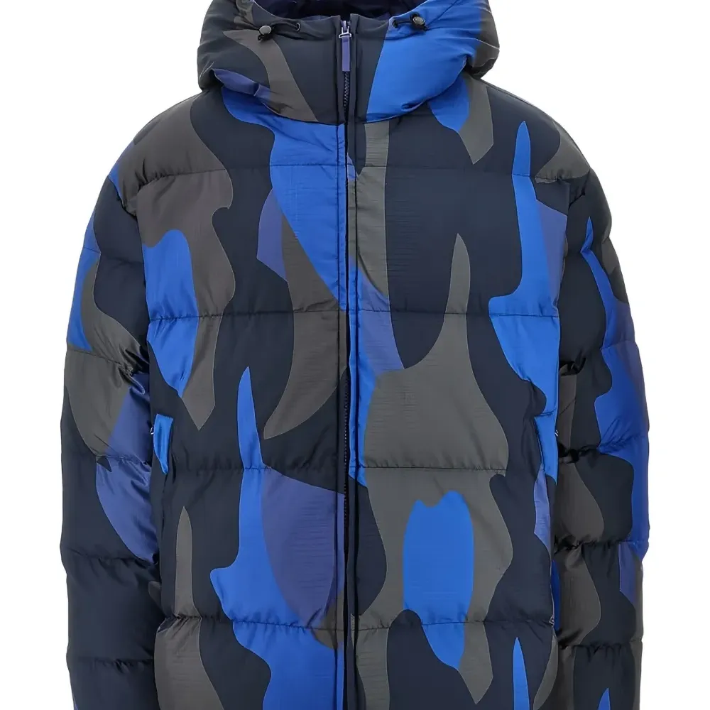 Пуховик (или утеплённая куртка)