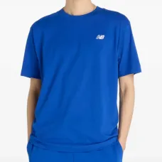 Футболка с вышитым логотипом