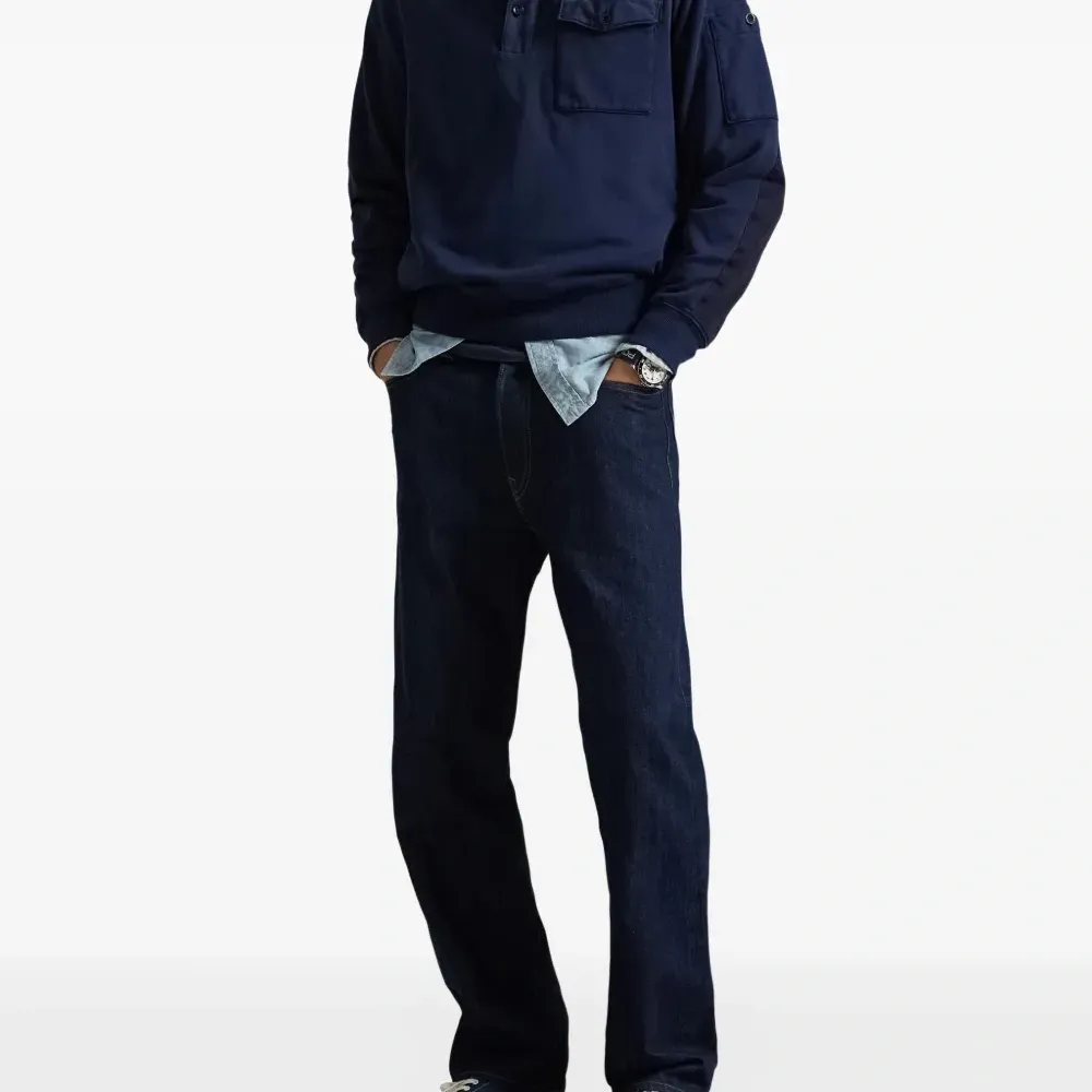 Толстовка с воротником-стойкой