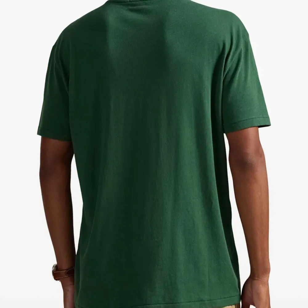 Футболка с графичным принтом