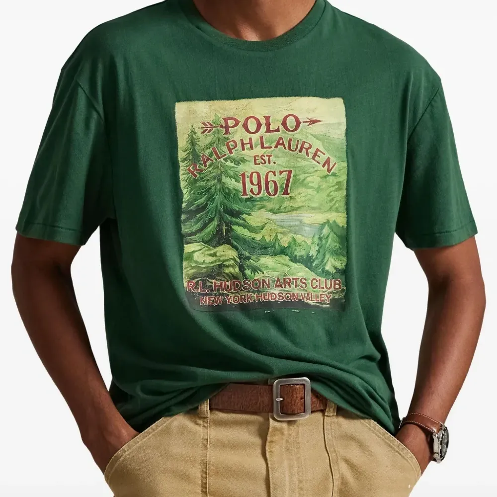 Футболка с графичным принтом