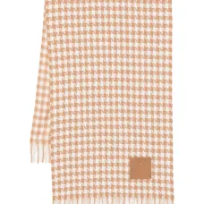 Шарф с бахромой