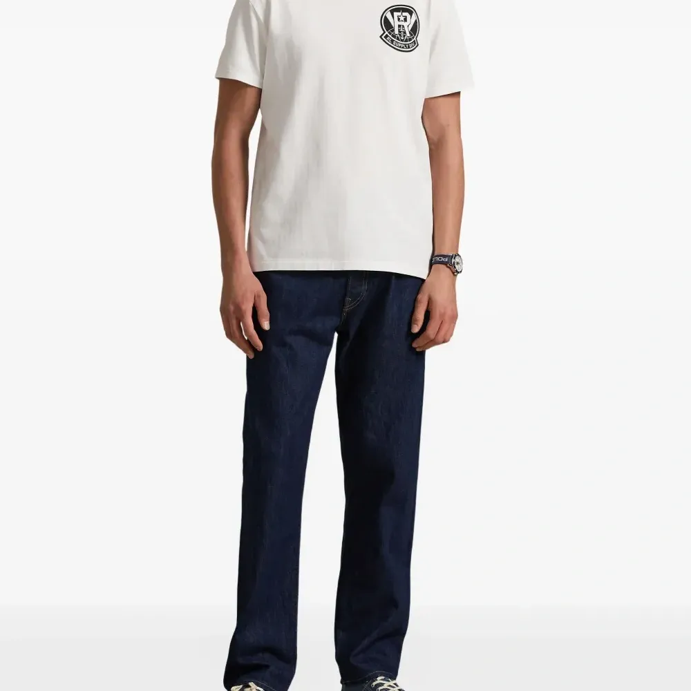 Футболка с круглым вырезом Футболка с круглым вырезом