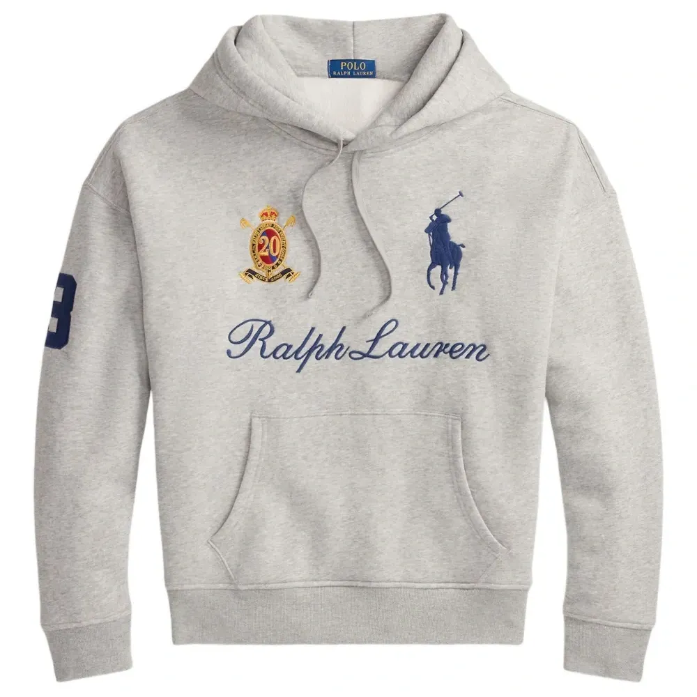 Худи с вышитым логотипом