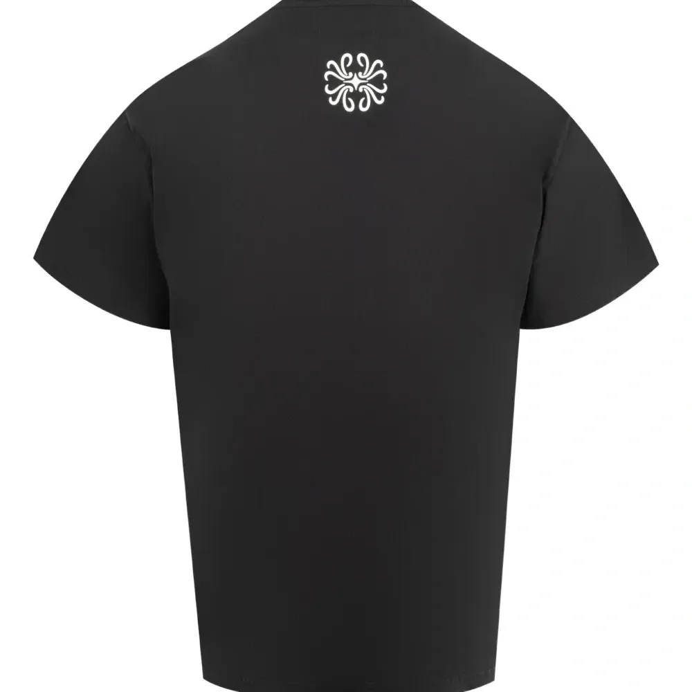 Футболка с графичным принтом