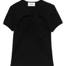 Футболка с вырезами