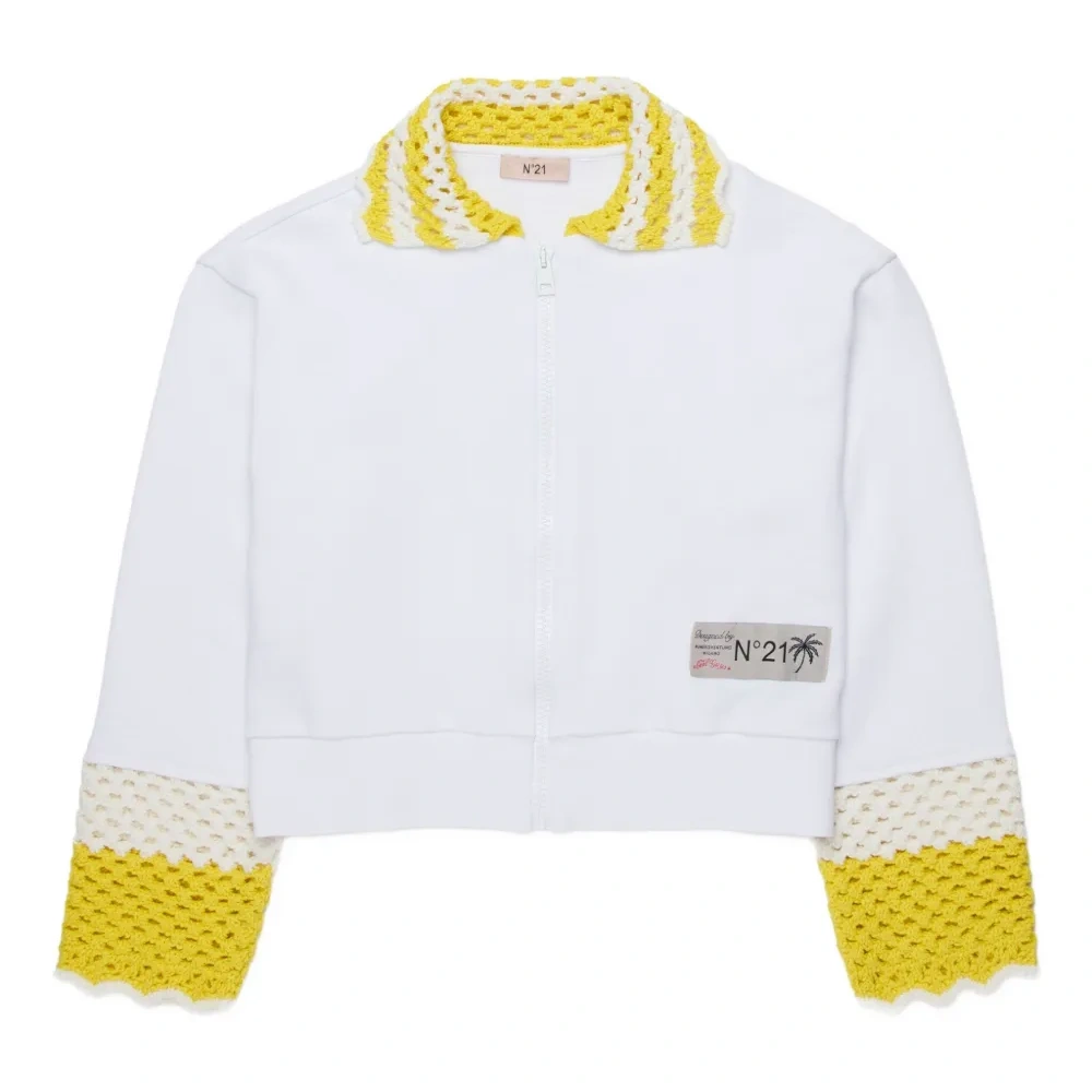 Толстовка с отделкой в технике кроше